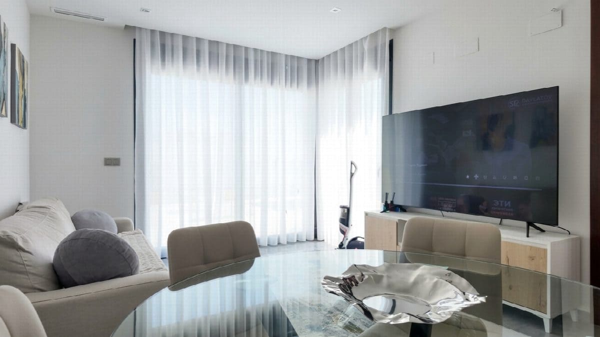 3 bedroom Villa for sale in Torrevieja with pool - € 660,000 (Ref: 8988208)
