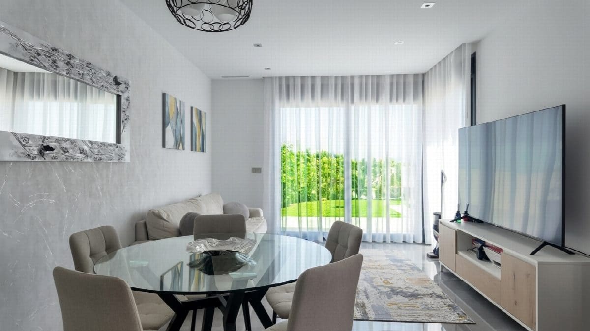 3 bedroom Villa for sale in Torrevieja with pool - € 660,000 (Ref: 8988208)