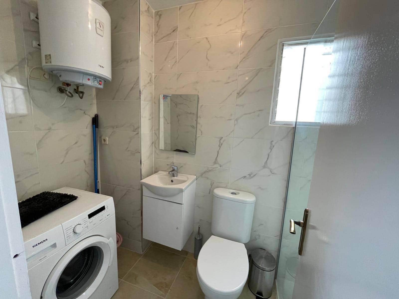 Ático de 2 habitaciones en Torrevieja en venta - 142.000 € (Ref: 8988226)