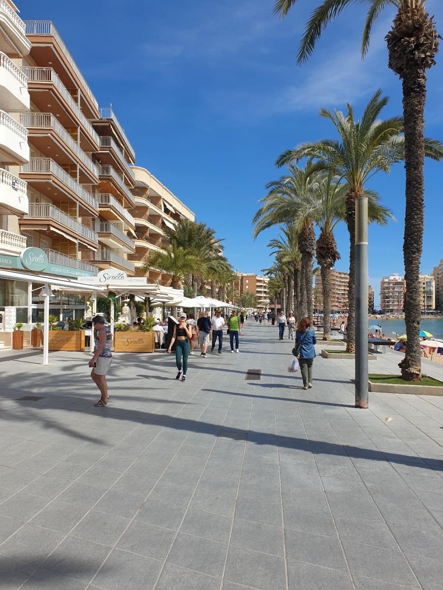 3 bedroom Apartment for sale in Torrevieja - € 274,990 (Ref: 8988245)