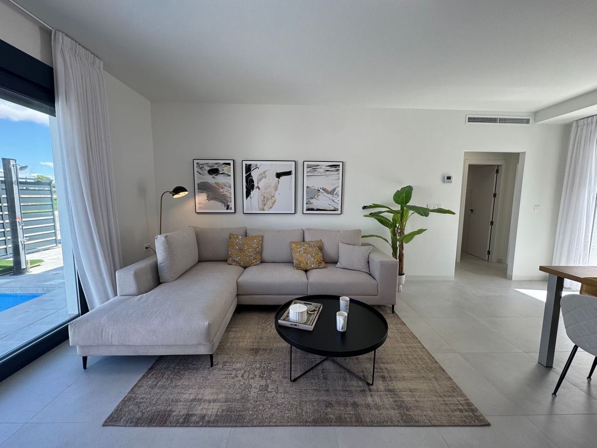 2 bedroom Villa for sale in Roldan with pool garage - € 289,900 (Ref: 8993711)