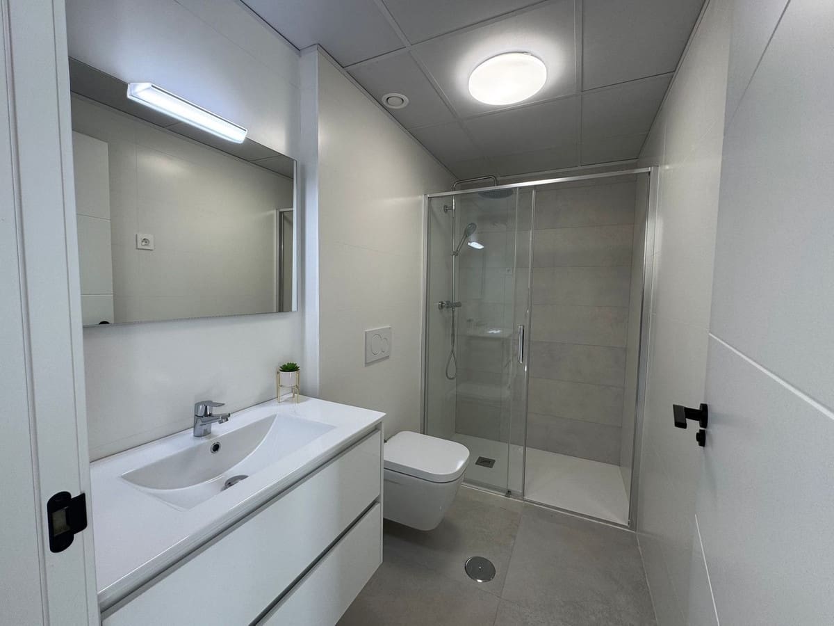 2 sypialnia Dom blizniak na sprzedaż w Roldan z basenem garażem - 324 900 € (Ref: 8993714)