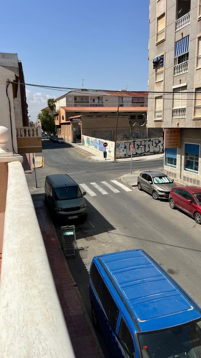4 soveværelse Byhus til salg i Torrevieja - € 230.000 (Ref: 8993736)