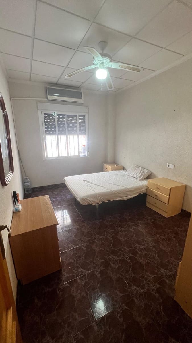 4 soveværelse Byhus til salg i Torrevieja - € 230.000 (Ref: 8993736)