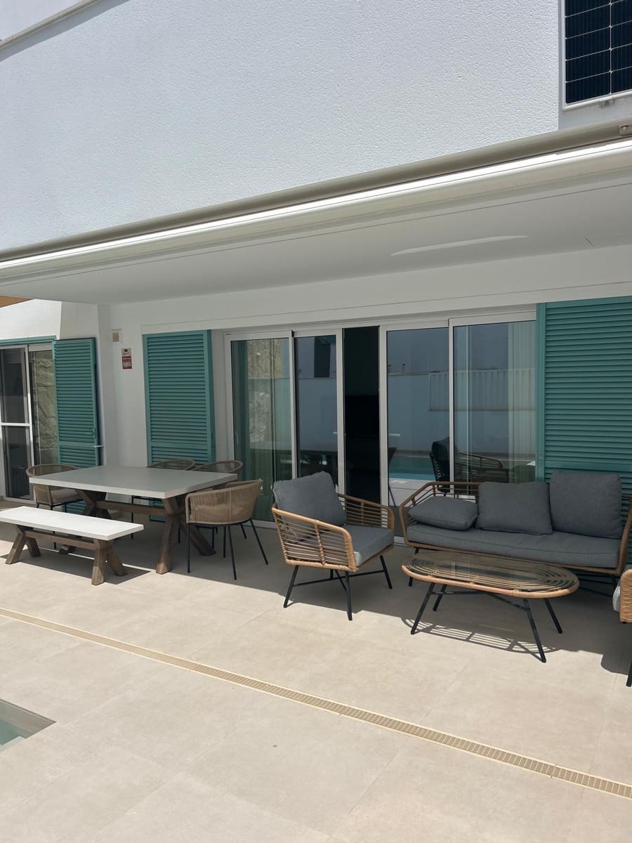 3 chambre Bungalow à vendre à Pilar de la Horadada avec piscine garage - 399 000 € (Ref: 8994624)