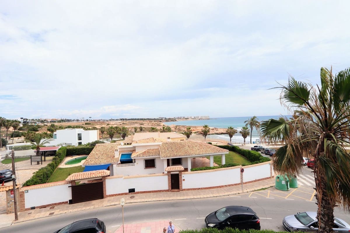 3 bedroom Apartment for sale in Playa Flamenca with pool - € 340,000 (Ref: 8998449)