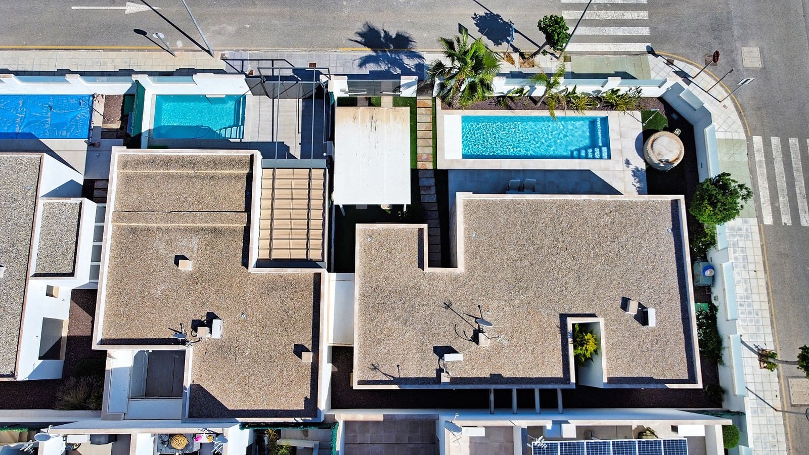 Chalet de 3 habitaciones en Pilar de la Horadada en venta - 495.000 € (Ref: 8998453)