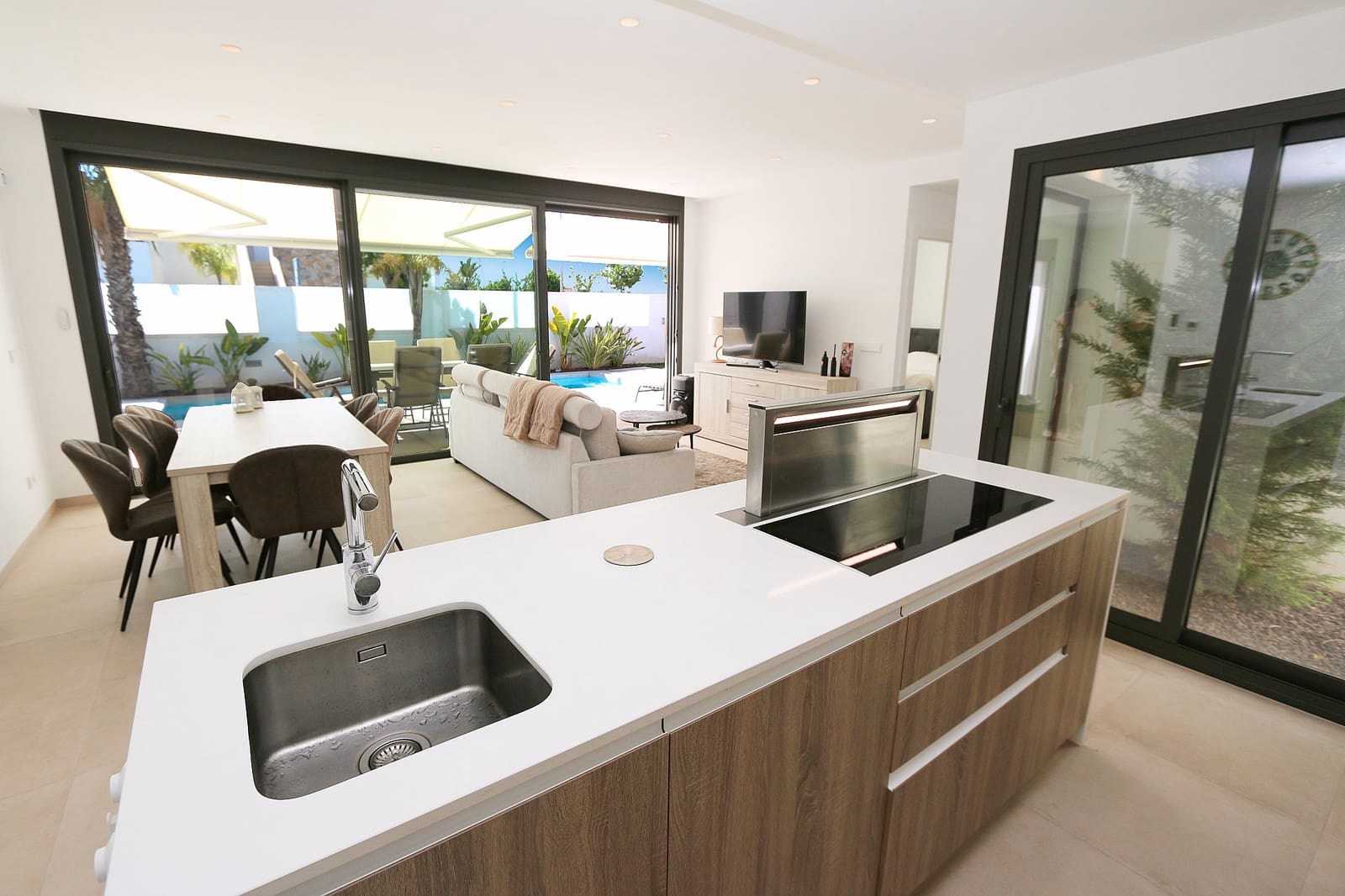 Chalet de 3 habitaciones en Pilar de la Horadada en venta - 495.000 € (Ref: 8998453)