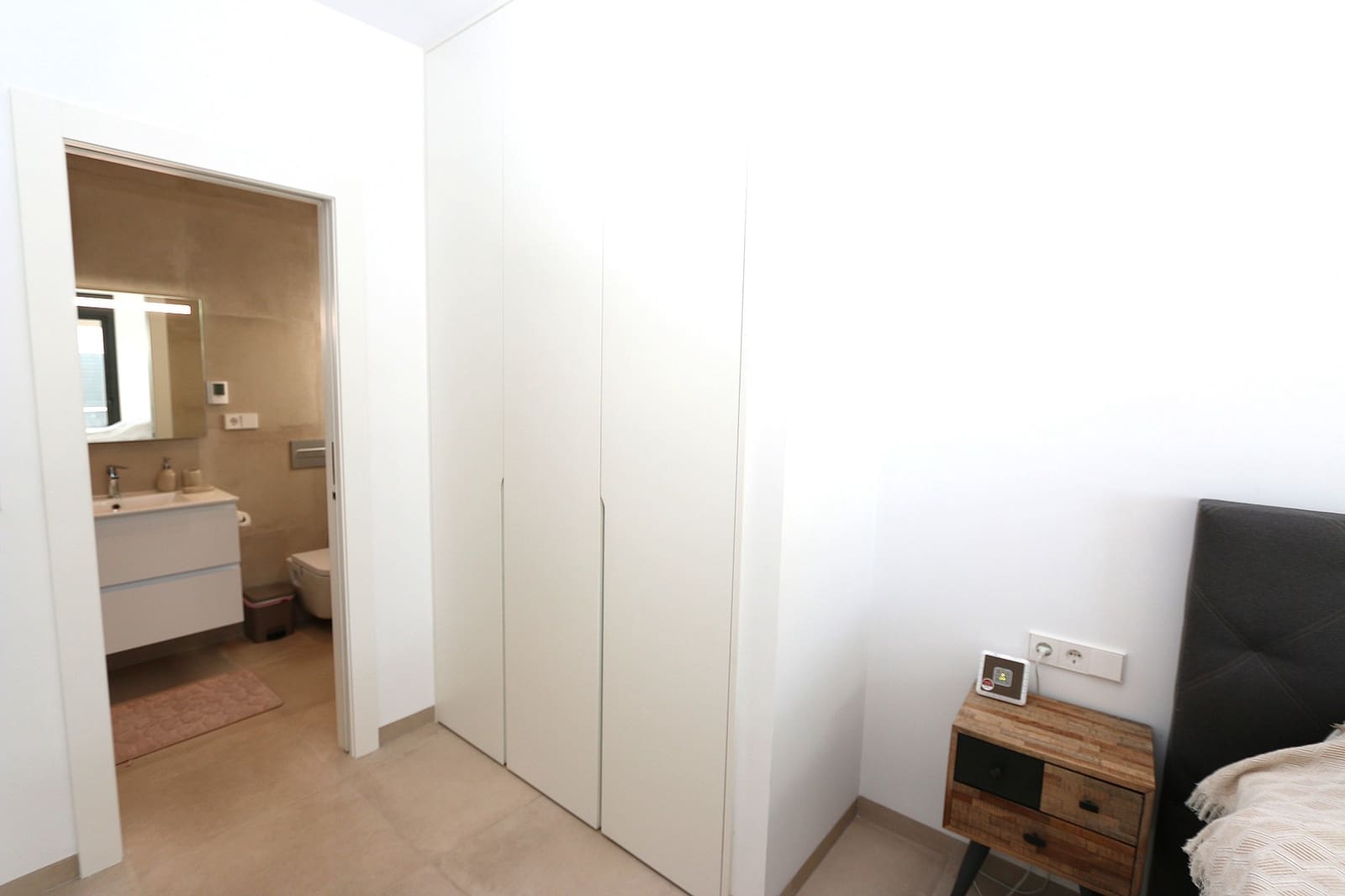 Chalet de 3 habitaciones en Pilar de la Horadada en venta - 495.000 € (Ref: 8998453)