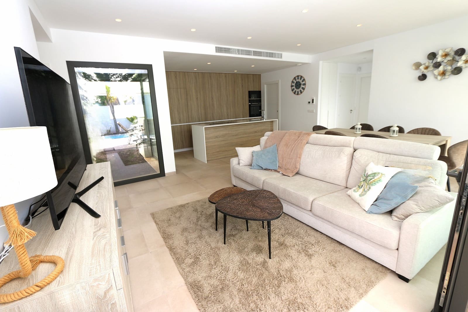 Chalet de 3 habitaciones en Pilar de la Horadada en venta - 495.000 € (Ref: 8998453)