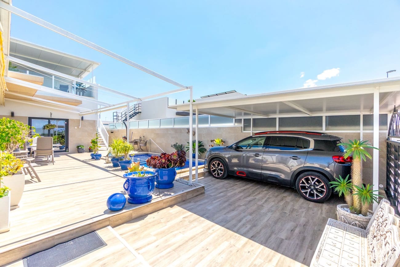 2 bedroom Villa for sale in Daya Nueva - € 359,000 (Ref: 8998457)