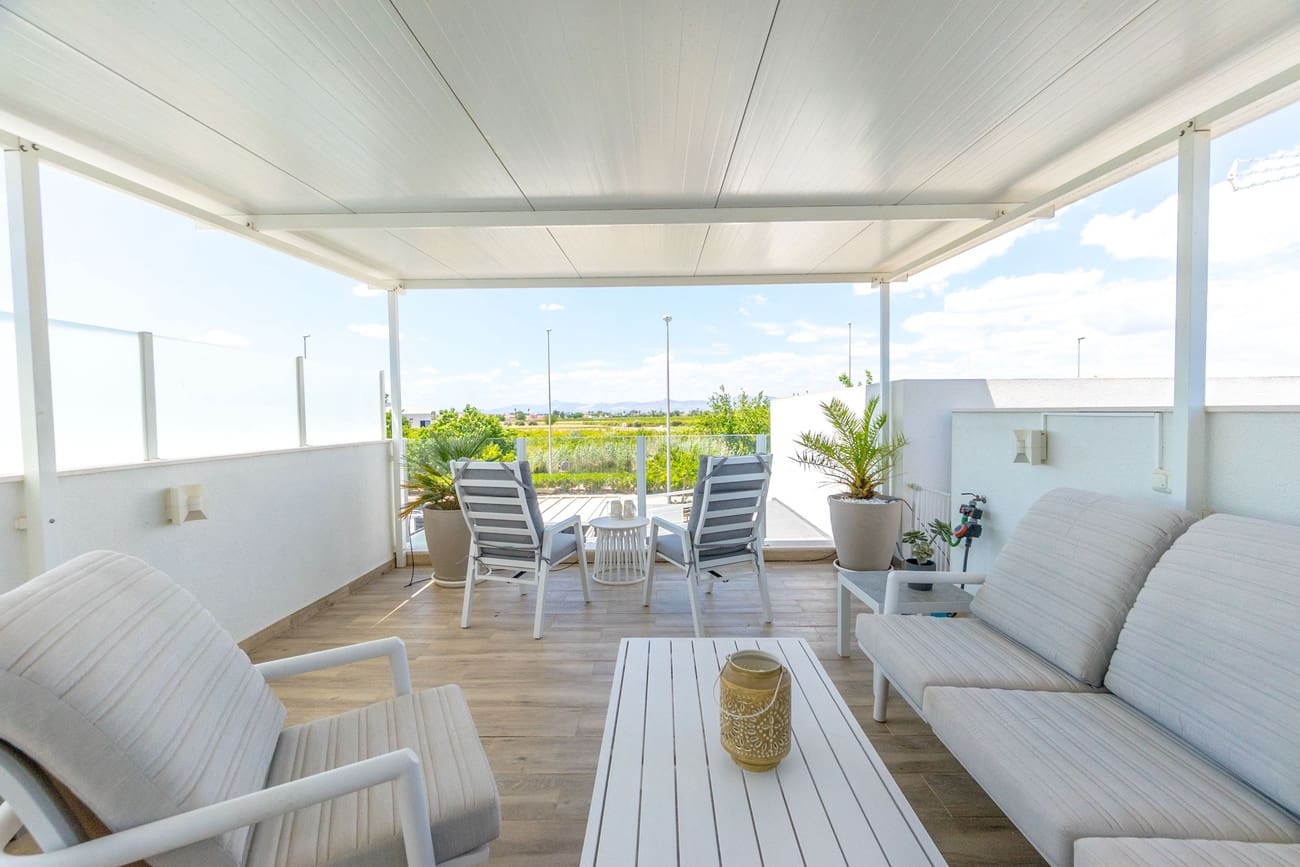 2 bedroom Villa for sale in Daya Nueva - € 359,000 (Ref: 8998457)