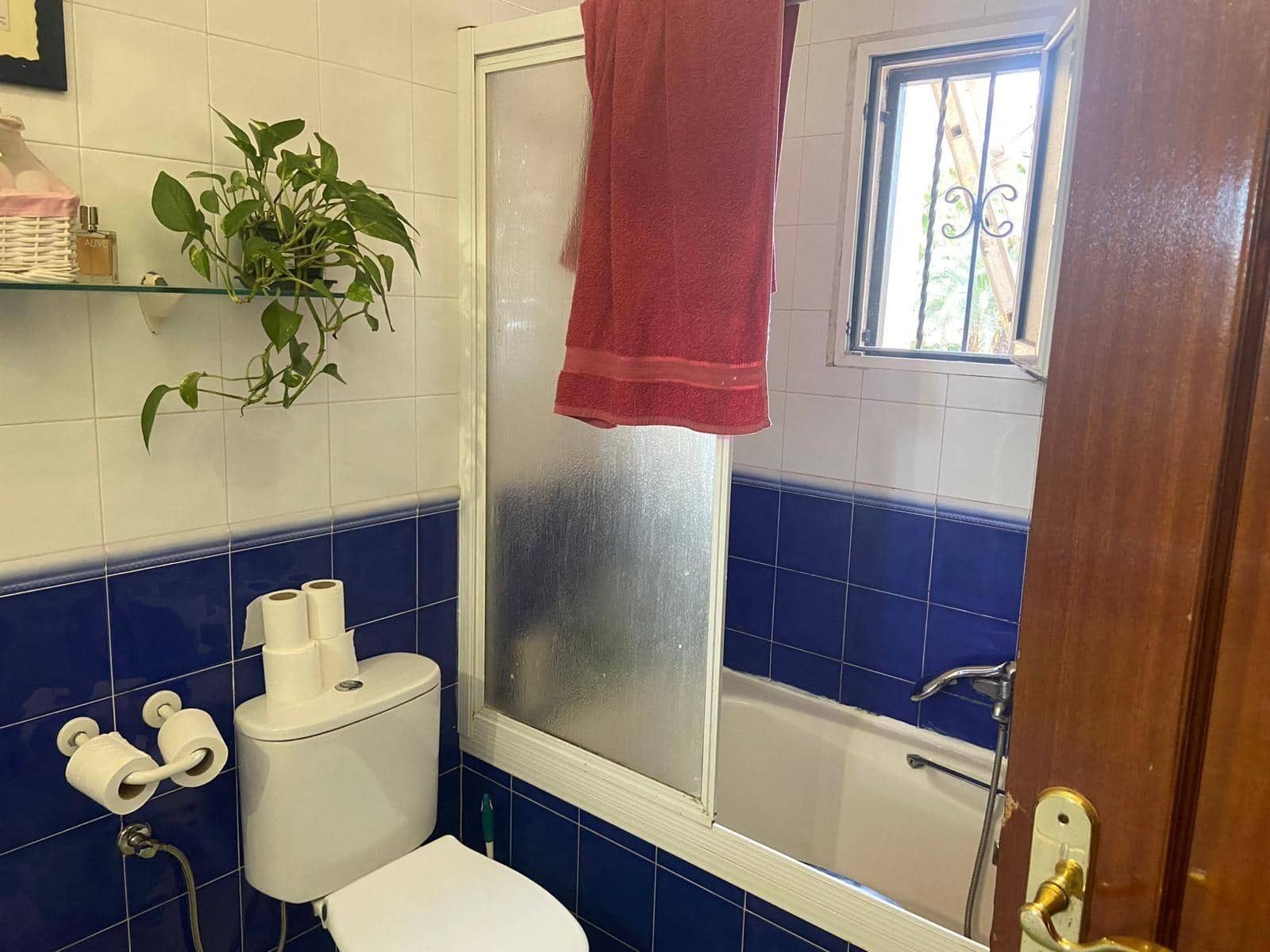 3 soveværelse Semi-Rækkehus til salg i Orihuela Costa med swimmingpool - € 279.000 (Ref: 9002935)