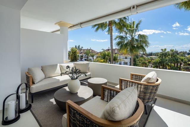 3 makuuhuone Kattohuoneisto myytävänä paikassa Golden Mile, Marbella - 2 750 000 € (Ref: 9002944)