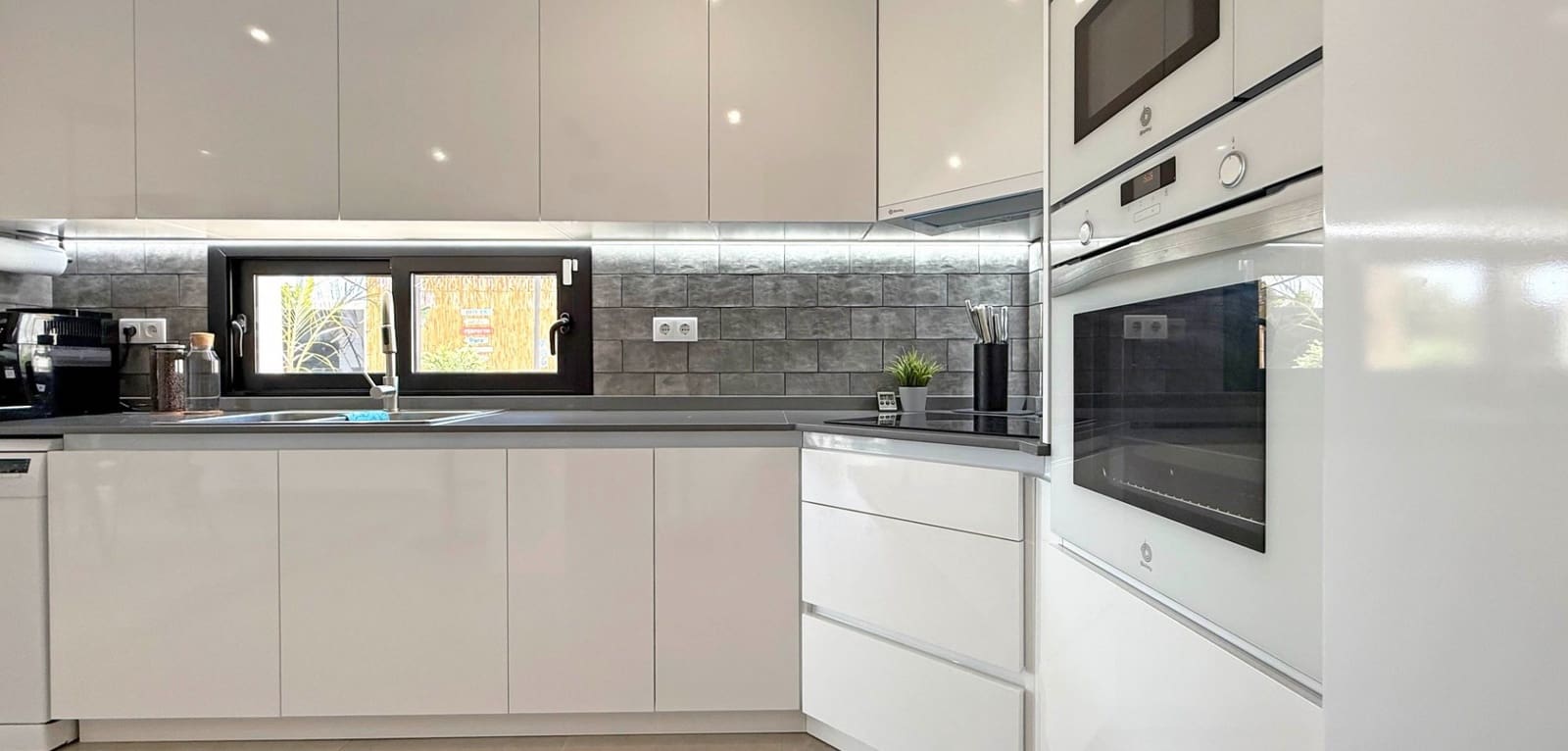 2 camera da letto Villa in vendita in San Pedro del Pinatar con piscina garage - 495.000 € (Rif: 9004814)