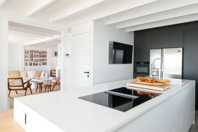 4 quarto Moradia para venda em Benahavís pueblo, Benahavís com piscina garagem - 1 850 000 € (Ref: 9004825)