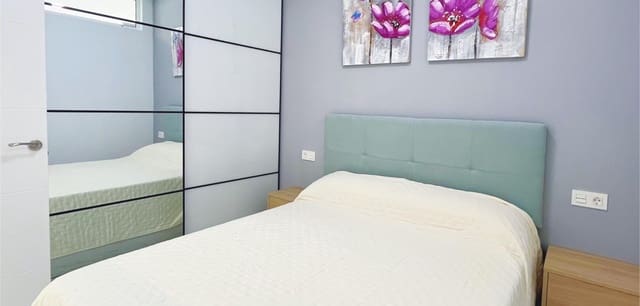 Apartamento de 2 habitaciones en Playa del Cura, Torrevieja en venta - 260.000 € (Ref: 9007812)