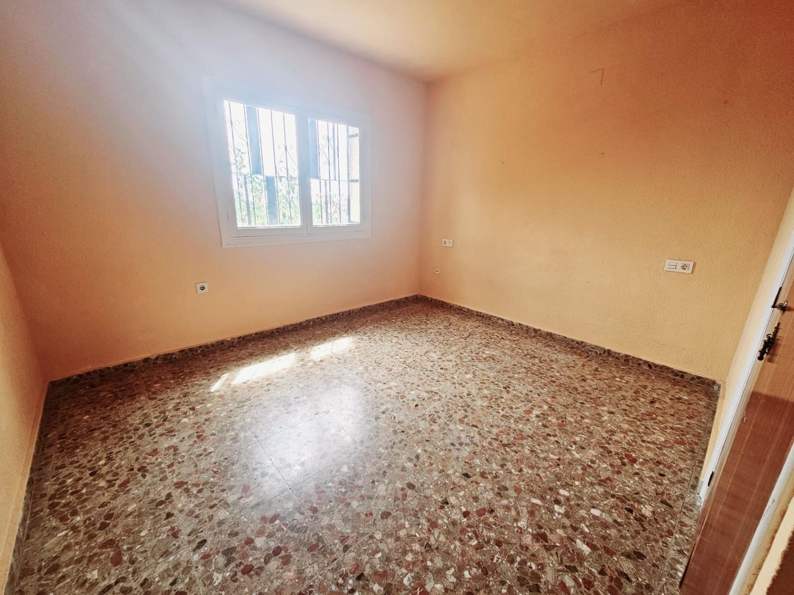 4 bedroom Villa for sale in Torrevieja - € 430,000 (Ref: 9007819)