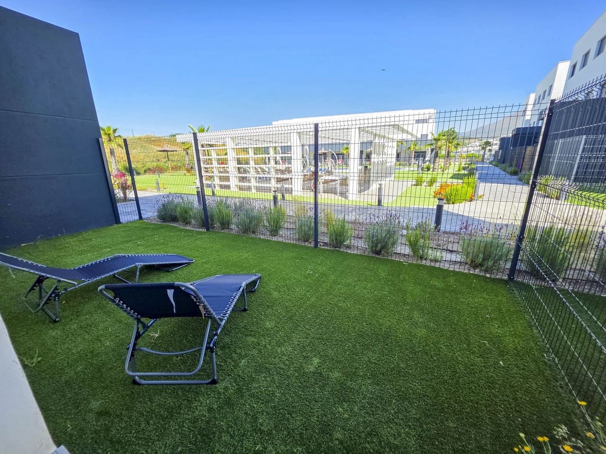 3 soverom Leilighet til salgs i Estepona med garasje - € 385 000 (Ref: 9007827)