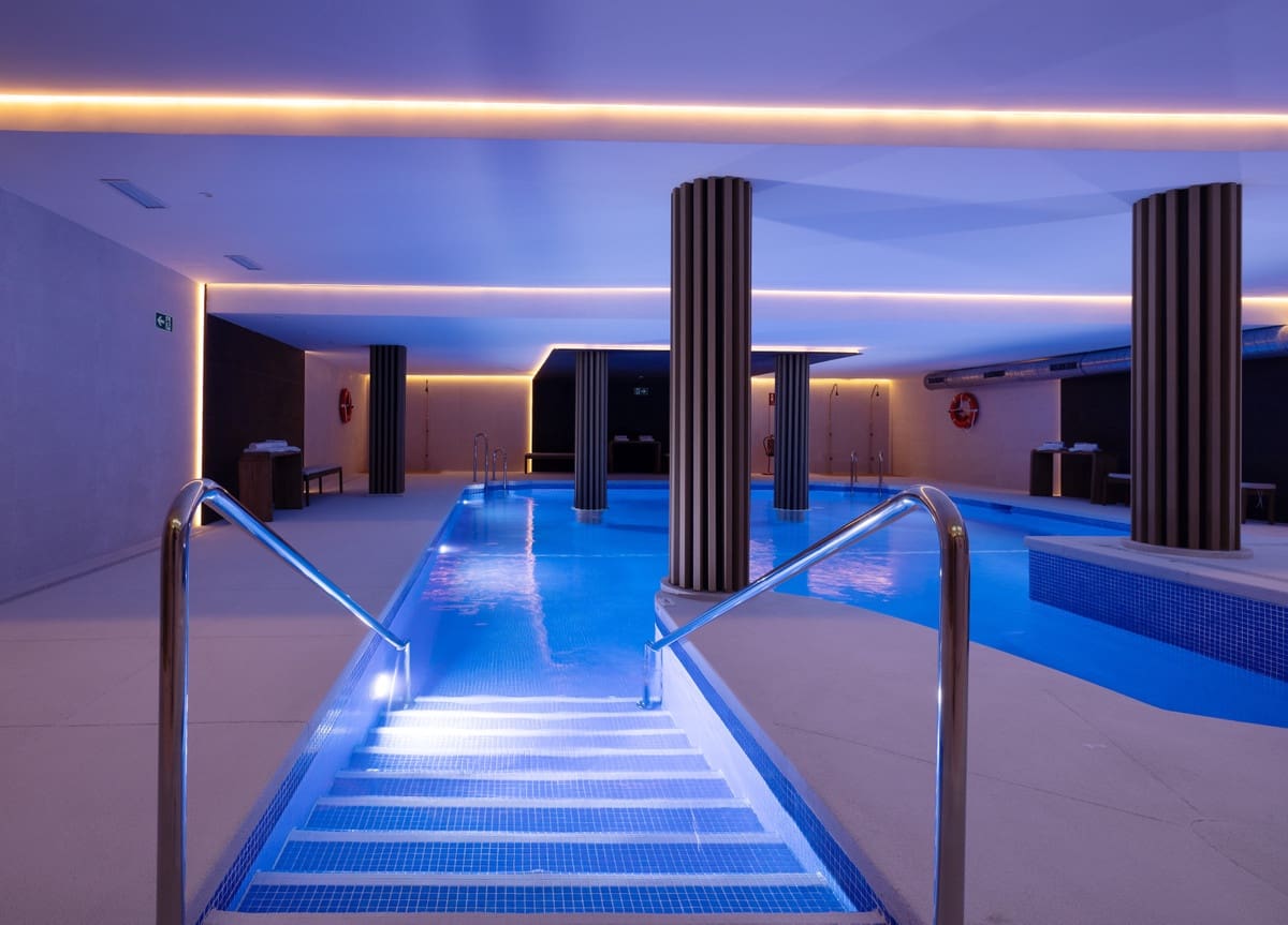 3 chambre Maison de Ville à vendre à Estepona avec piscine - 470 250 € (Ref: 9007830)