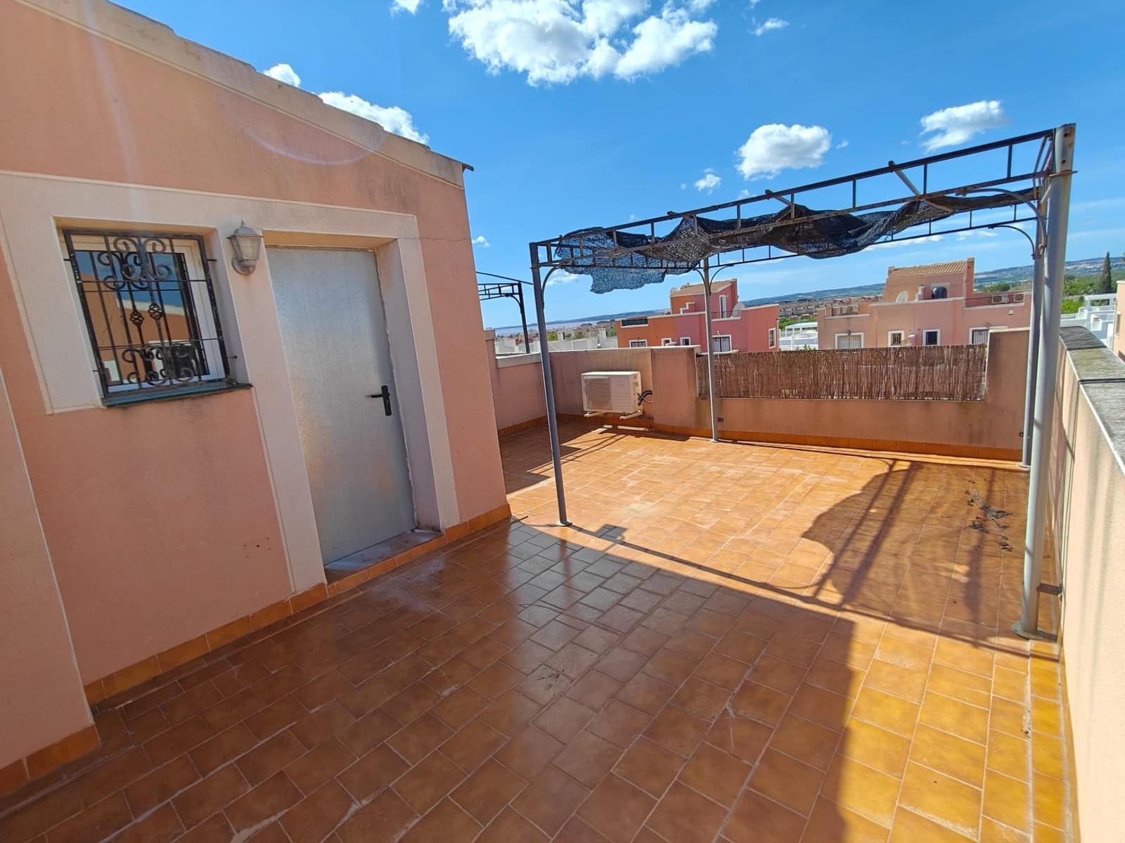 3 slaapkamer Appartement te koop in Los Montesinos met zwembad - € 185.000 (Ref: 9018302)