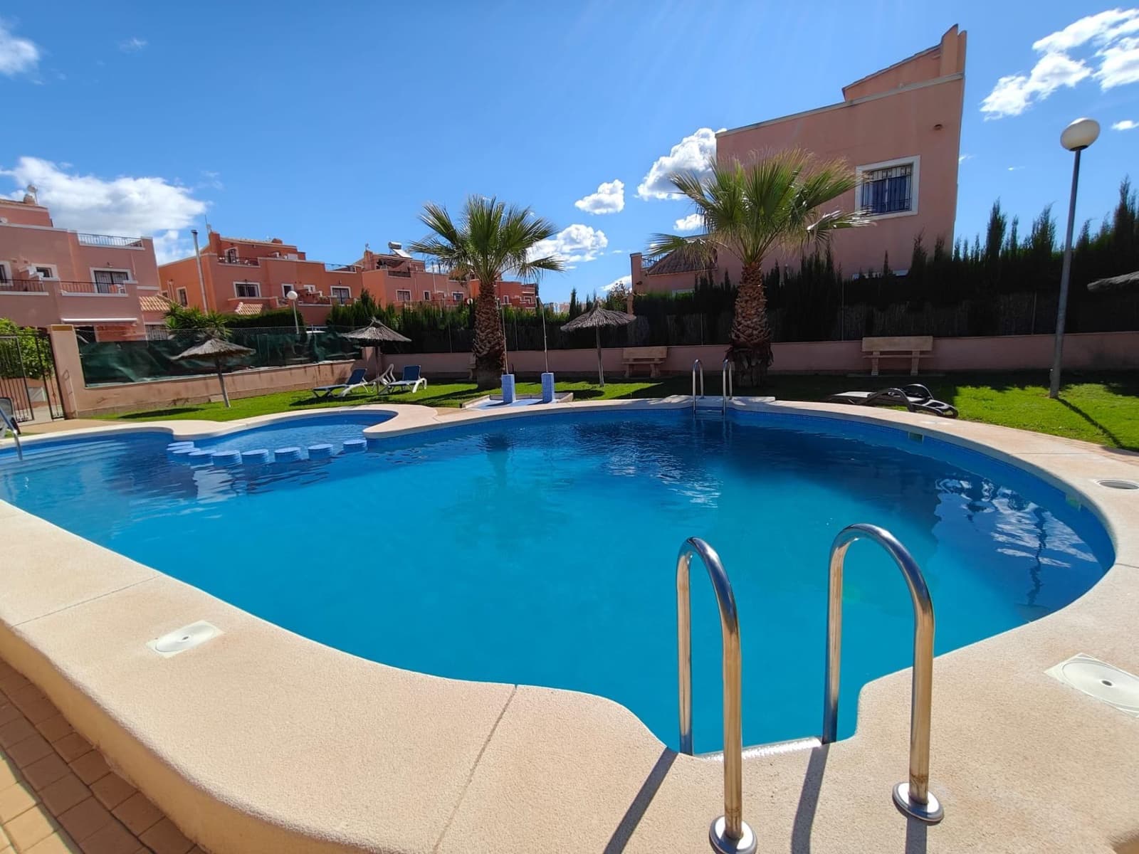 3 slaapkamer Appartement te koop in Los Montesinos met zwembad - € 185.000 (Ref: 9018302)