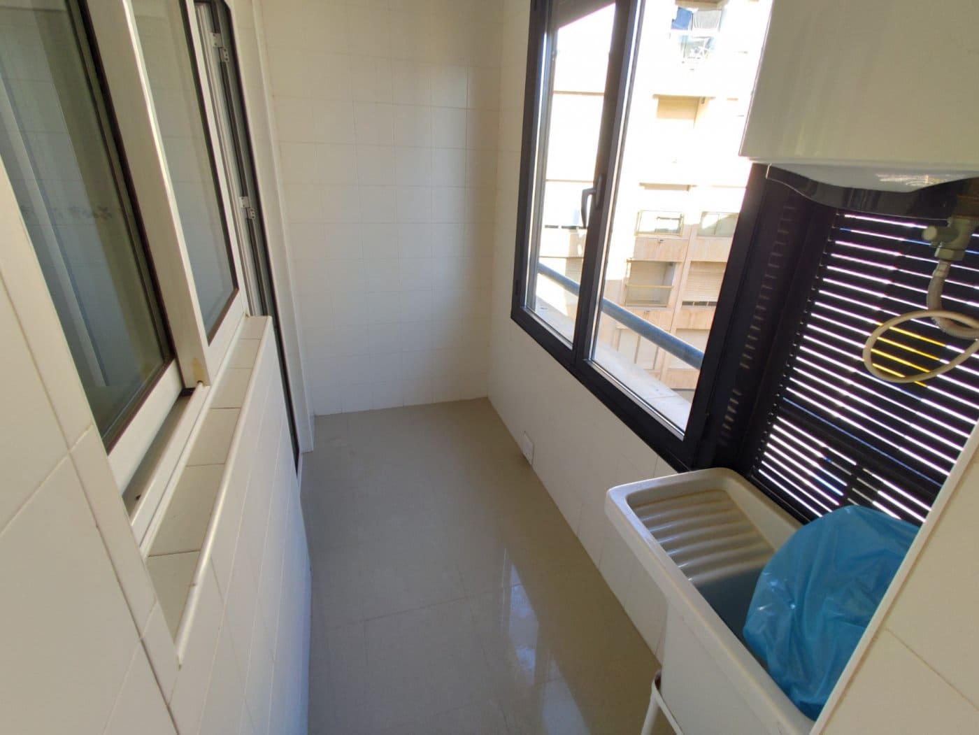 Apartamento de 3 habitaciones en Torrevieja en venta con garaje - 438.900 € (Ref: 9020966)