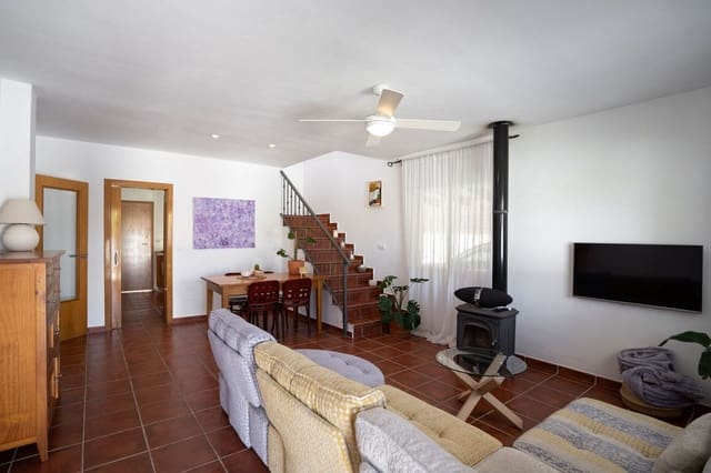 5 makuuhuone Huvila myytävänä paikassa Torre de la Horadada, Pilar de la Horadada mukana uima-altaan 
autotalli - 720 000 € (Ref: 9020972)