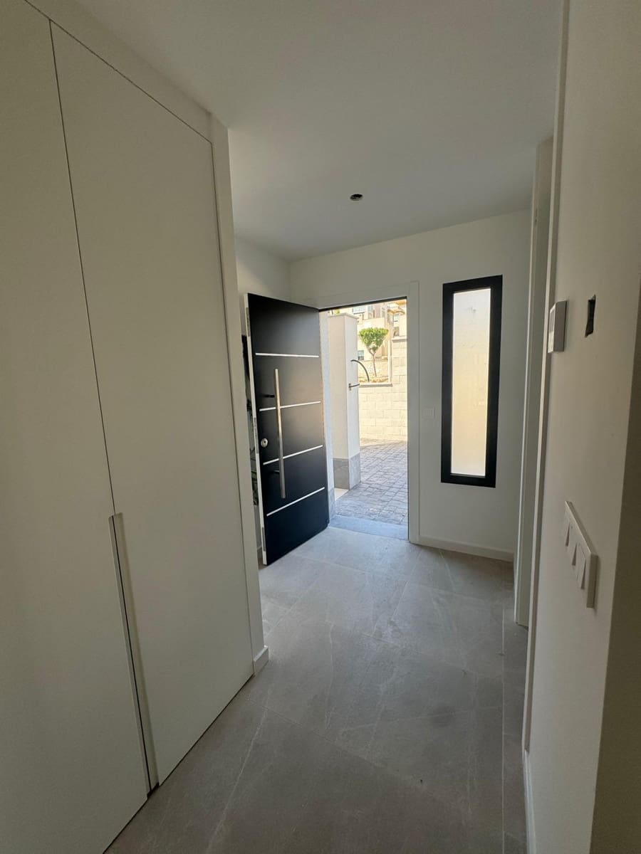 4 quarto Moradia para venda em Guardamar del Segura com piscina - 507 000 € (Ref: 9023259)