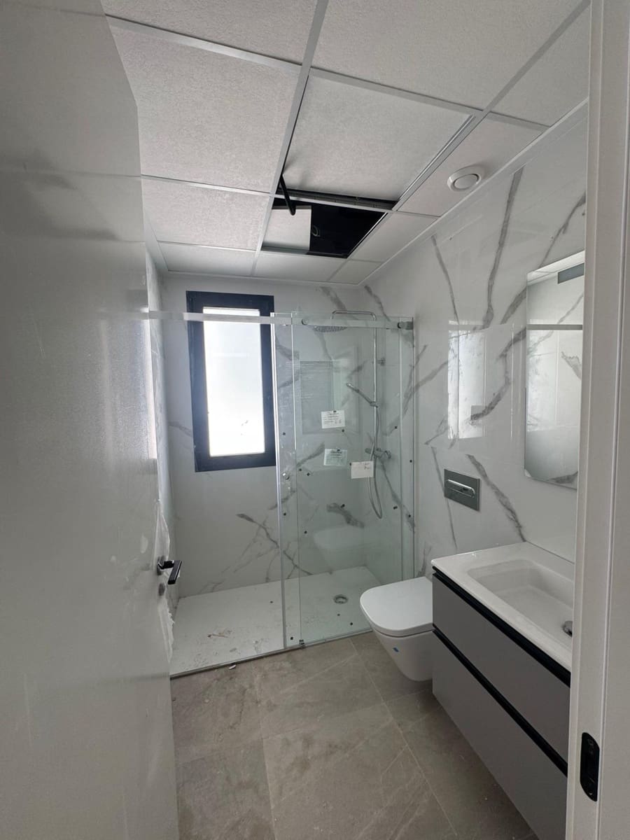 4 quarto Moradia para venda em Guardamar del Segura com piscina - 507 000 € (Ref: 9023259)