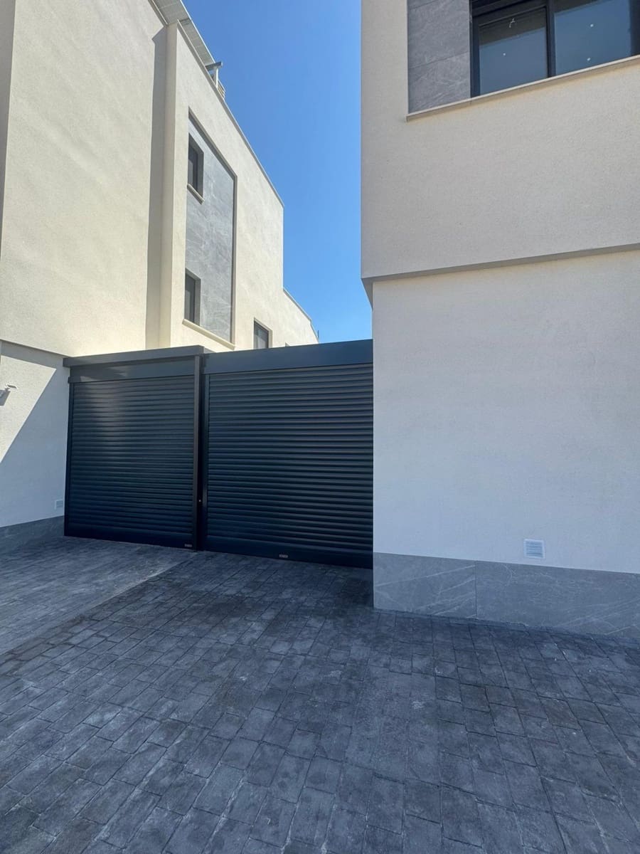 4 quarto Moradia para venda em Guardamar del Segura com piscina - 507 000 € (Ref: 9023259)