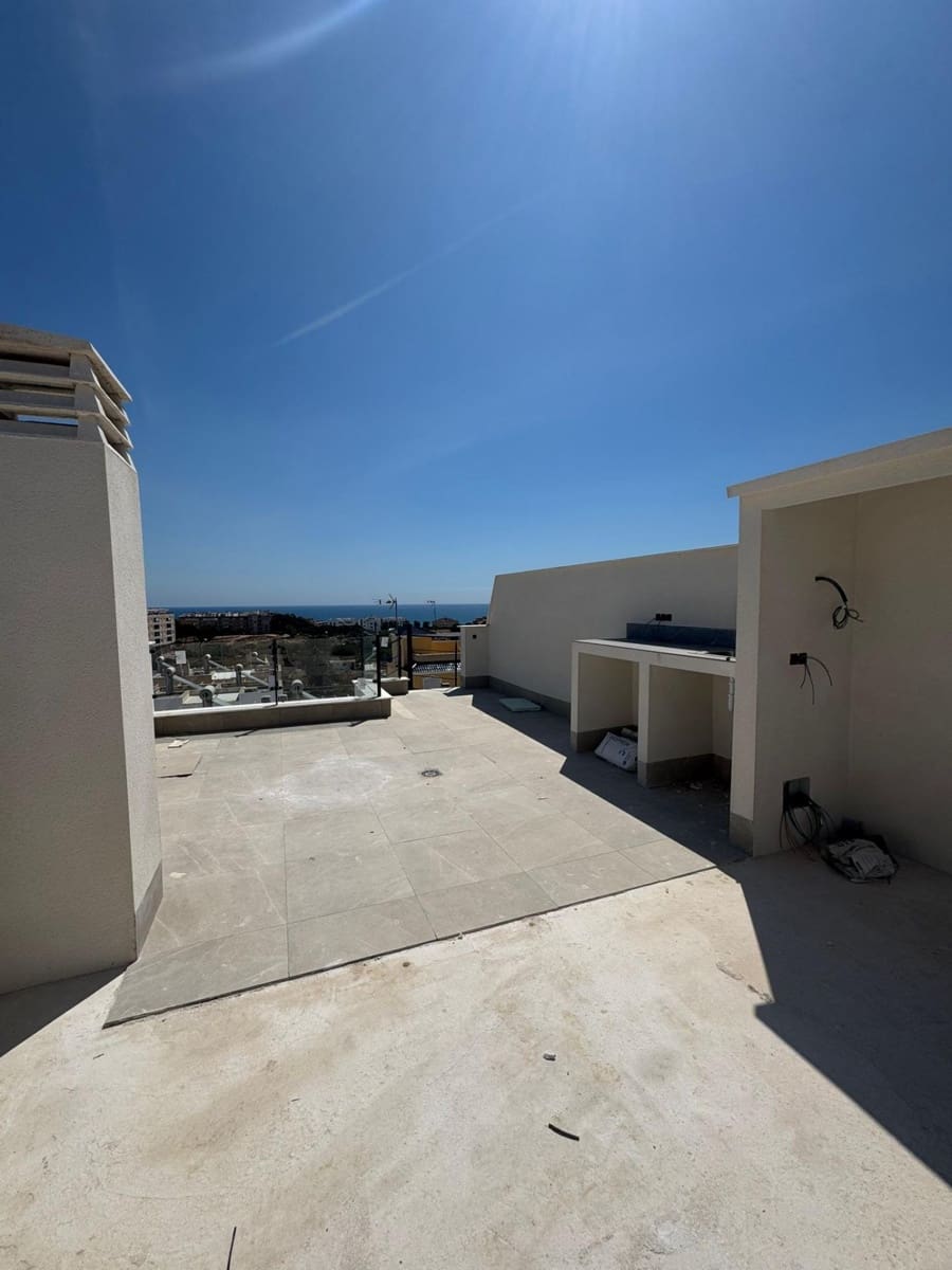 4 quarto Moradia para venda em Guardamar del Segura com piscina - 507 000 € (Ref: 9023259)