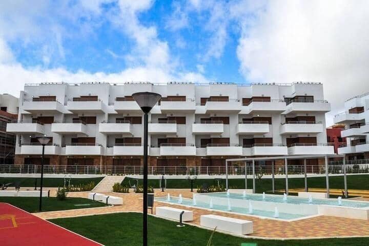Apartamento de 2 habitaciones en Orihuela Costa en venta con piscina - 239.900 € (Ref: 9026825)
