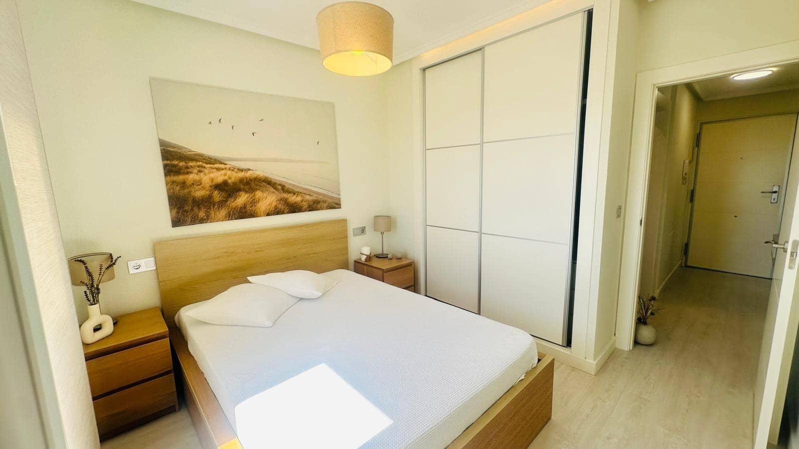 2 makuuhuone Huoneisto myytävänä paikassa Torrevieja mukana uima-altaan 
autotalli - 178 900 € (Ref: 9028470)