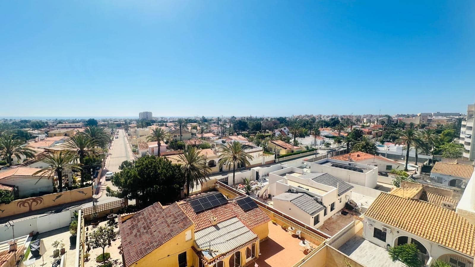 2 makuuhuone Huoneisto myytävänä paikassa Torrevieja mukana uima-altaan 
autotalli - 178 900 € (Ref: 9028470)