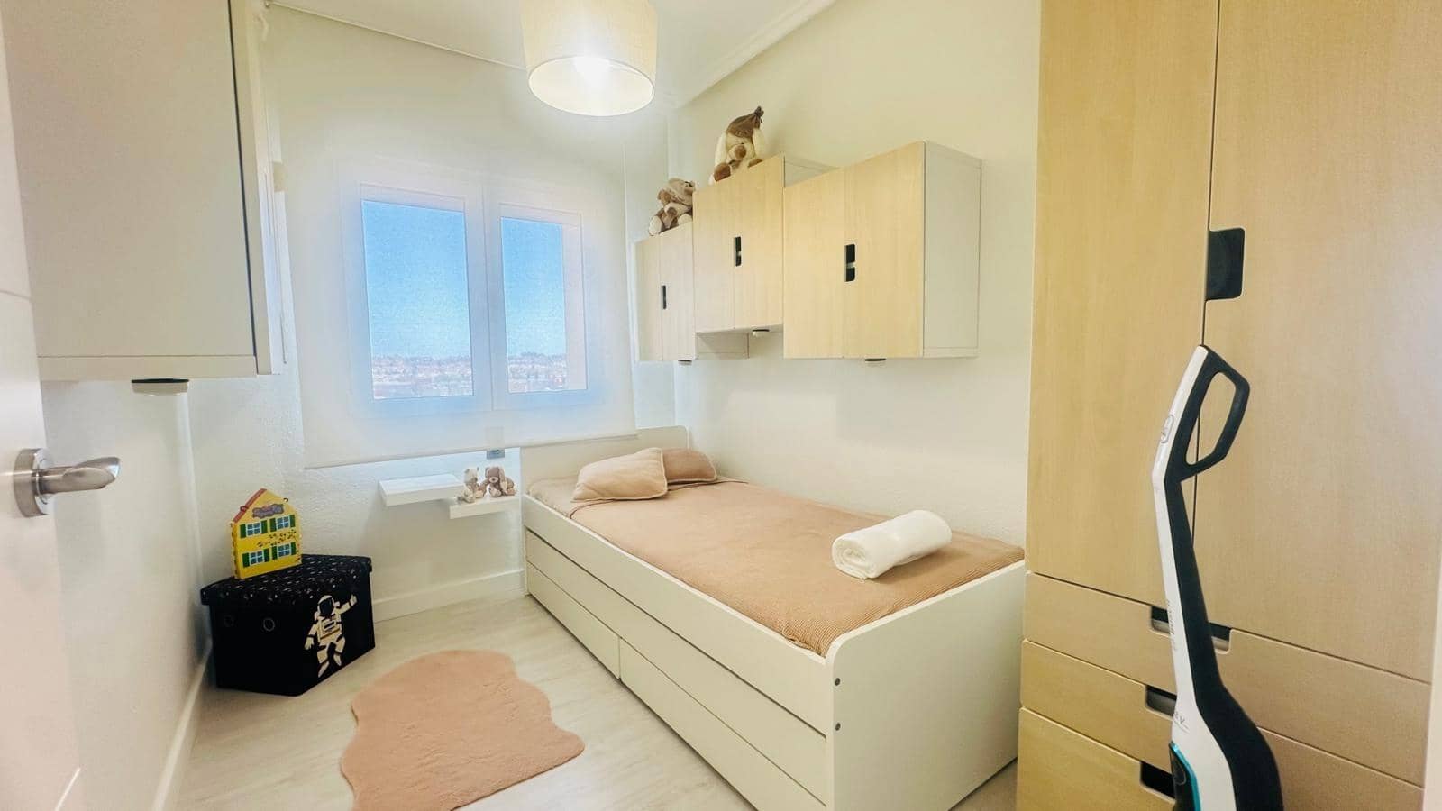 2 makuuhuone Huoneisto myytävänä paikassa Torrevieja mukana uima-altaan 
autotalli - 178 900 € (Ref: 9028470)