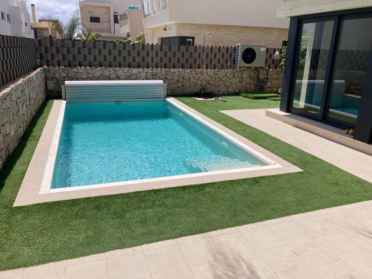 3 soveværelse Semi-Rækkehus til salg i Pilar de la Horadada med swimmingpool garage - € 459.000 (Ref: 9031563)