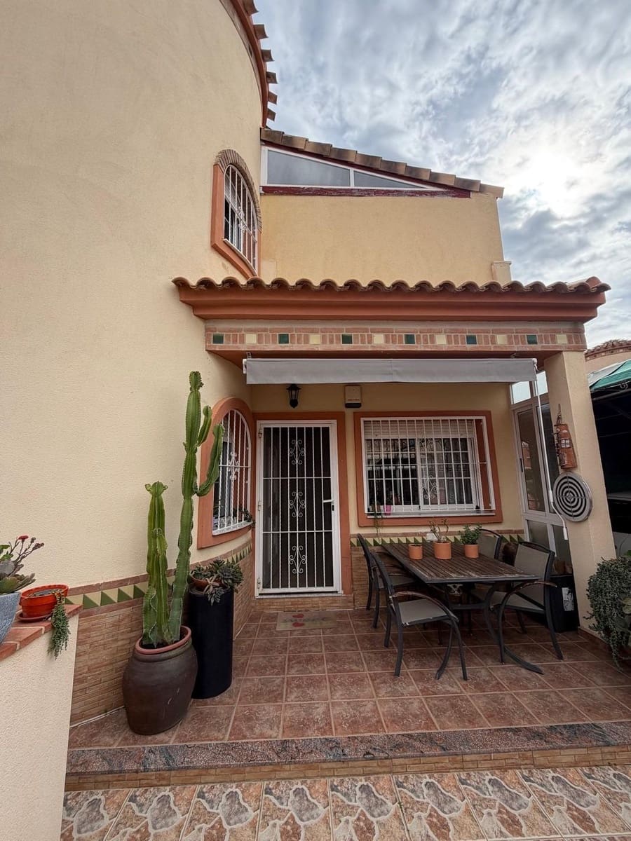 3 bedroom Villa for sale in Orihuela Costa with pool - € 285,000 (Ref: 9031574)