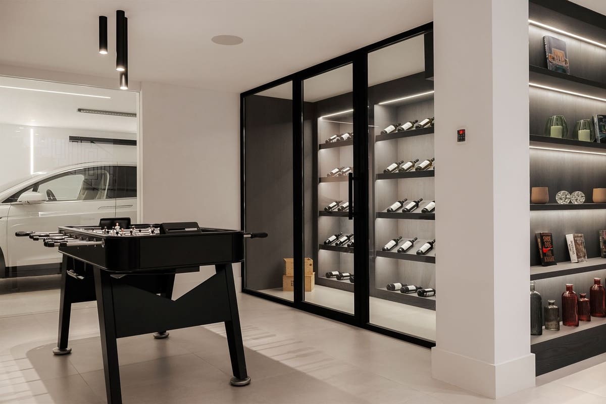 5 soverom Villa til salgs i Nueva Andalucia - € 4 950 000 (Ref: 9034495)