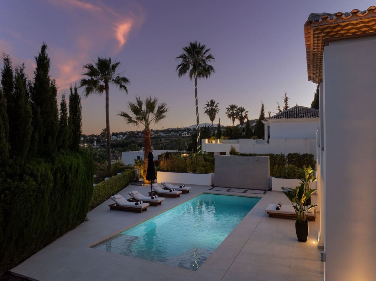 5 soverom Villa til salgs i Nueva Andalucia - € 4 950 000 (Ref: 9034495)