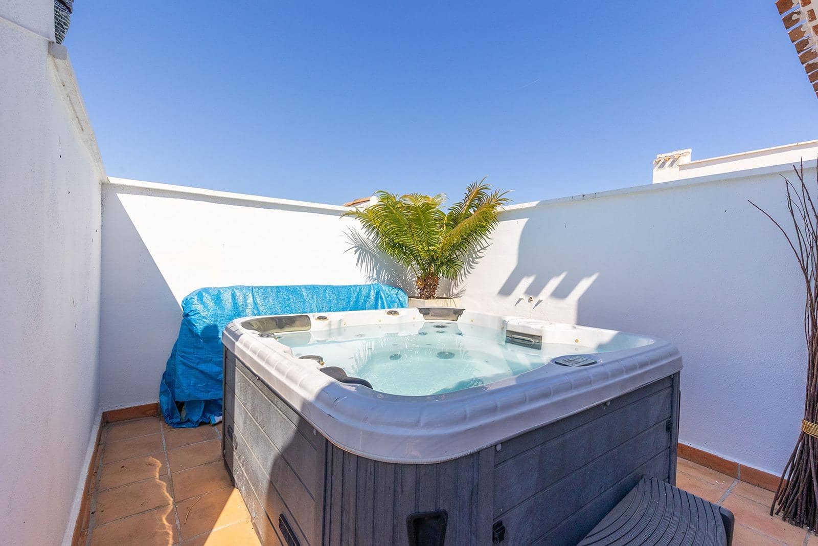 2 soveværelse Penthouse til salg i Banos y Mendigo med swimmingpool - € 243.300 (Ref: 9036595)