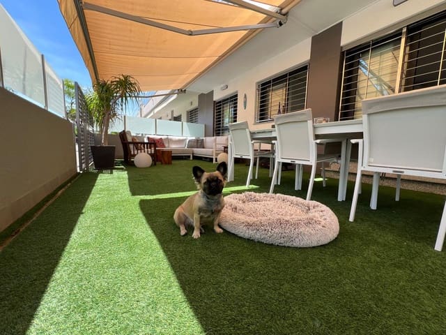 Bungalow de 2 habitaciones en Pueblo Latino, Pilar de la Horadada en venta con piscina - 299.800 € (Ref: 9038238)