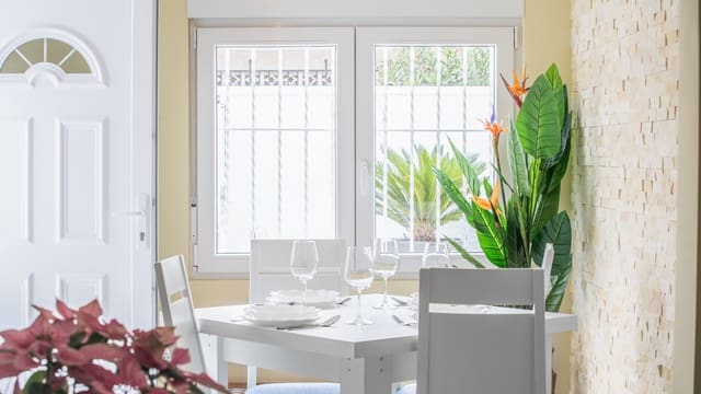 3 bedroom Bungalow for sale in El Chaparral - La Siesta - La Torreta, Torrevieja with garage - € 178,000 (Ref: 9042224)