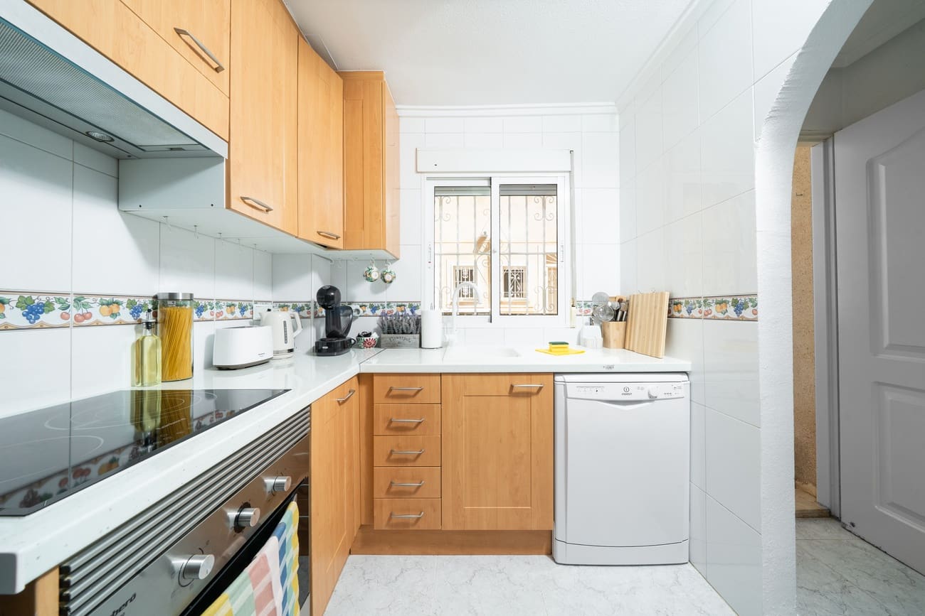 4 soverom Hus til salgs i Orihuela Costa med svømmebasseng garasje - € 220 000 (Ref: 9042225)