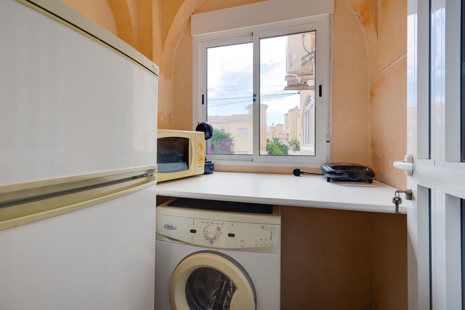 3 quarto Moradia para venda em Orihuela Costa com piscina - 199 999 € (Ref: 9042227)