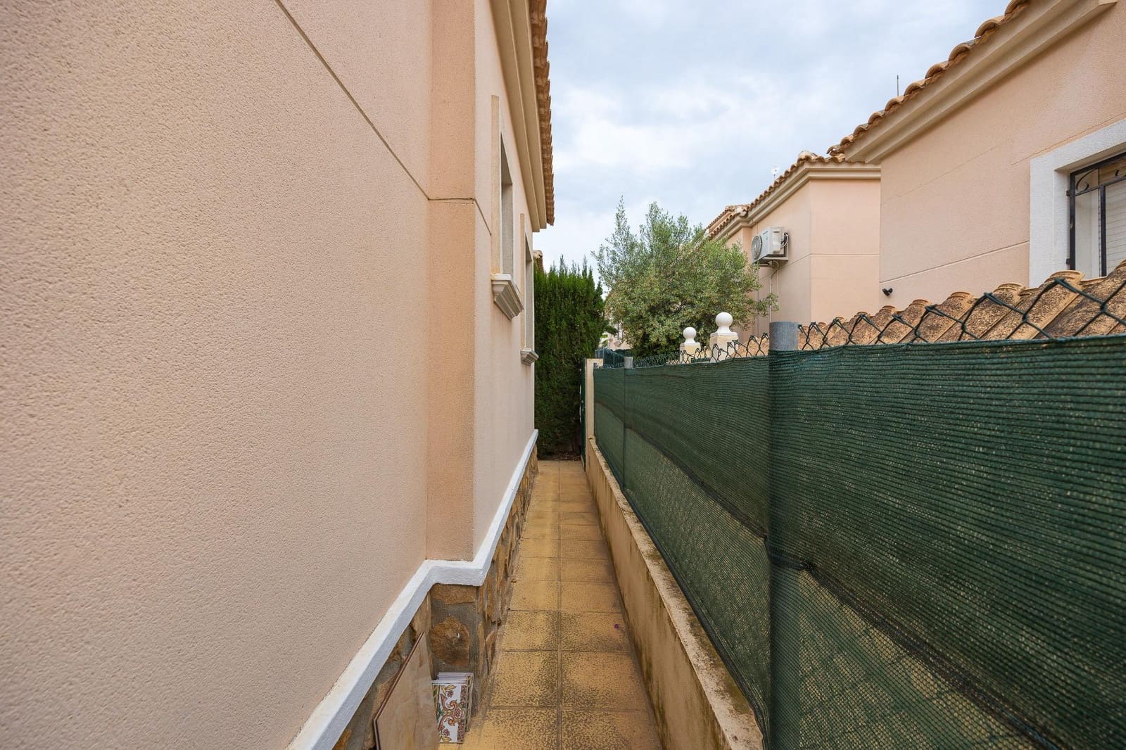 3 quarto Moradia para venda em Orihuela Costa com piscina - 199 999 € (Ref: 9042227)