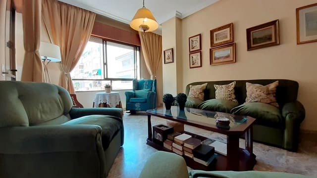 4 soveværelse Lejlighed til salg i Centro - Muelle Pesquero, Torrevieja - € 285.000 (Ref: 9048766)