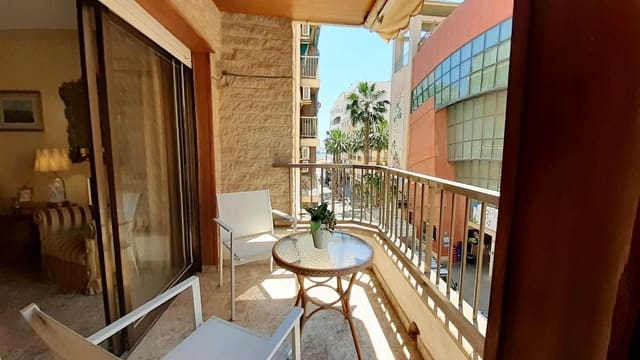 4 soveværelse Lejlighed til salg i Centro - Muelle Pesquero, Torrevieja - € 285.000 (Ref: 9048766)