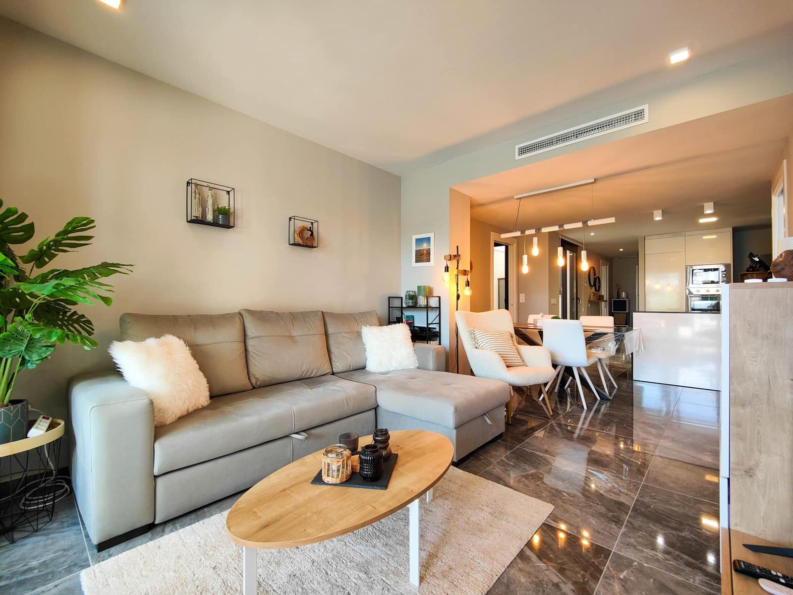 2 soveværelse Lejlighed til salg i Orihuela Costa med swimmingpool - € 269.000 (Ref: 9048779)