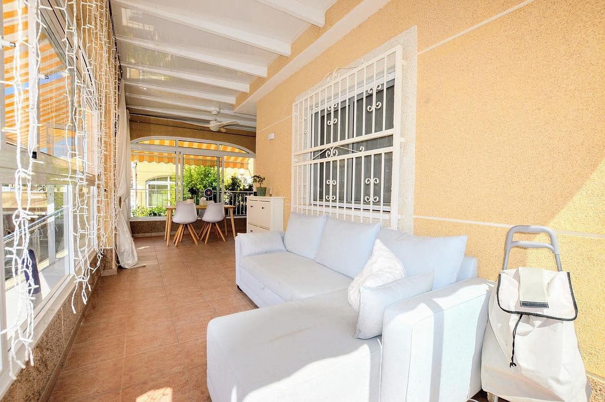 Chalet de 3 habitaciones en Los Altos en venta con piscina - 350.000 € (Ref: 9048785)